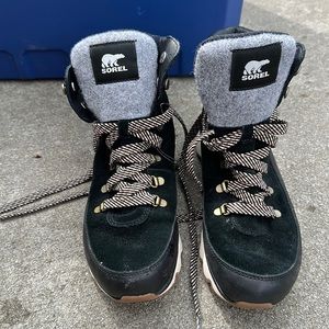 Sorel kinetic conquest boot